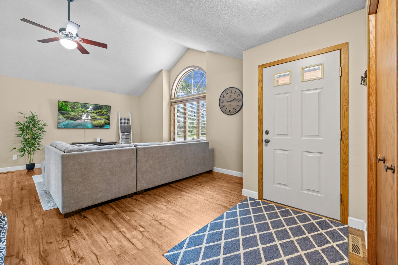 Photo of 10463 Homeward Hills Road, Eden Prairie, MN 55347