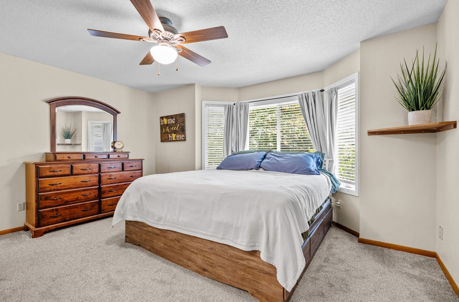 Photo of 10463 Homeward Hills Road, Eden Prairie, MN 55347