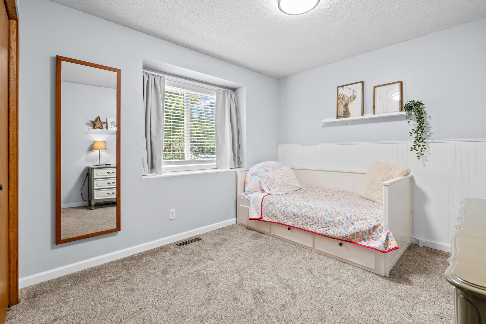 Photo of 10463 Homeward Hills Road, Eden Prairie, MN 55347