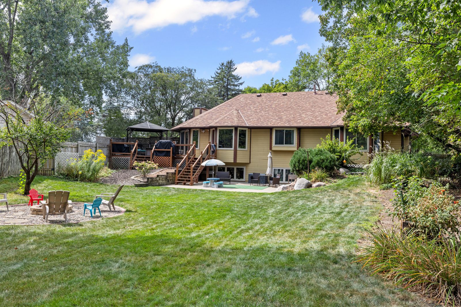 Photo of 10463 Homeward Hills Road, Eden Prairie, MN 55347