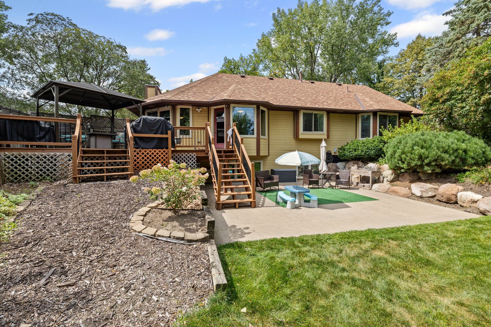 Photo of 10463 Homeward Hills Road, Eden Prairie, MN 55347
