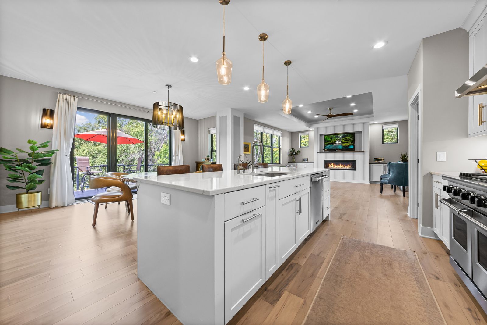 Photo of 1070 Old Long Lake Road, Long Lake, MN 55356