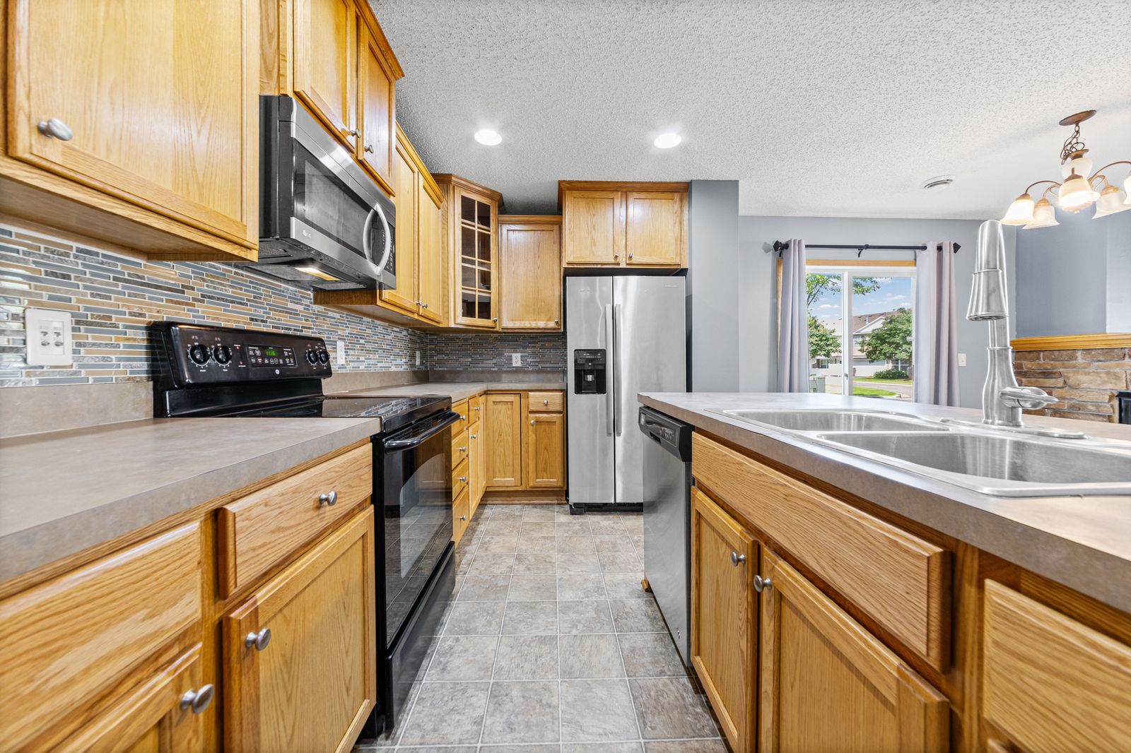 Photo of 10856 Kingsfield Lane, Woodbury, MN 55129