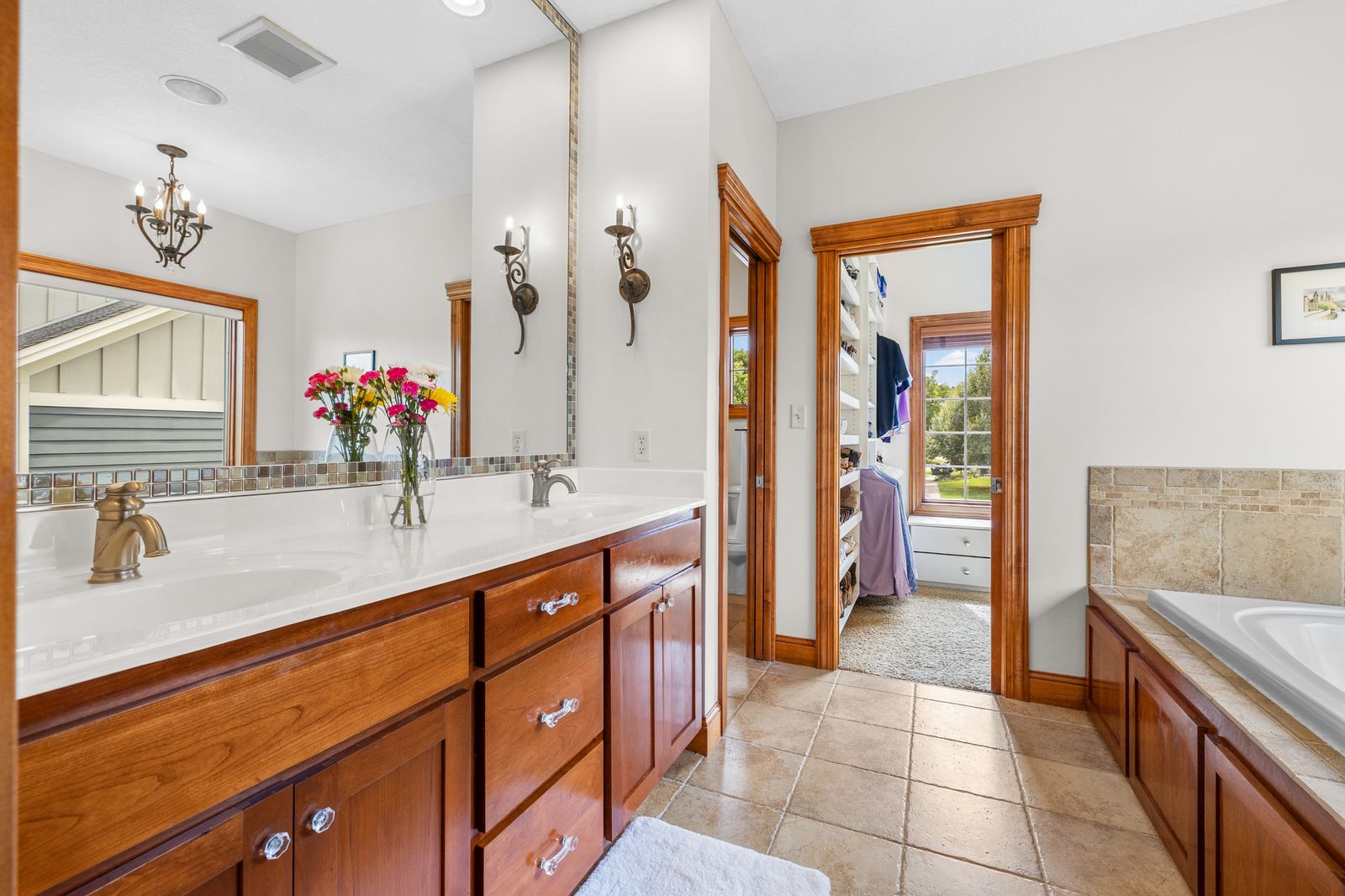 Photo of 11030 Sweetwater Path, Woodbury, MN 55129