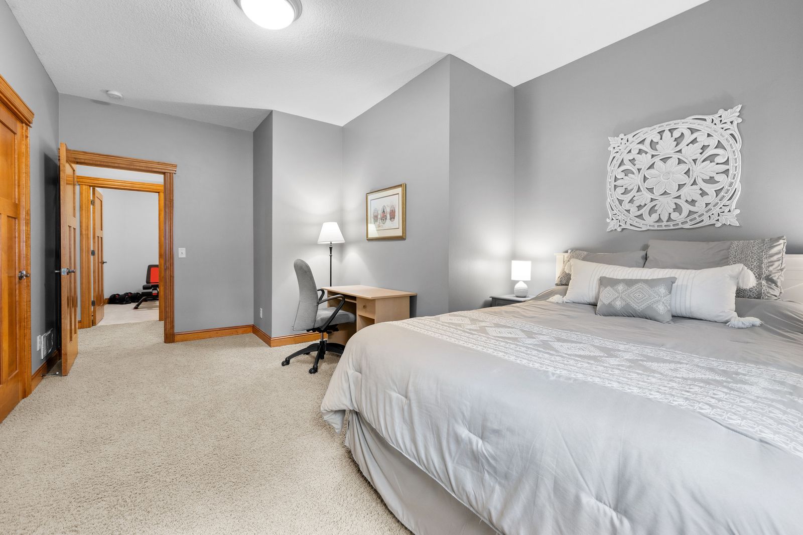 Photo of 11030 Sweetwater Path, Woodbury, MN 55129