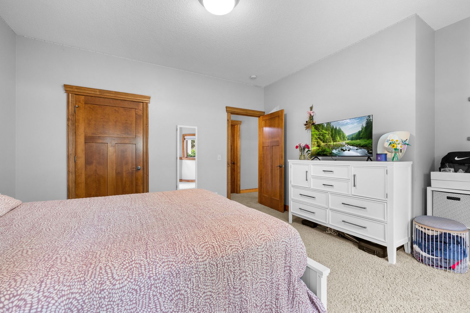 Photo of 11030 Sweetwater Path, Woodbury, MN 55129