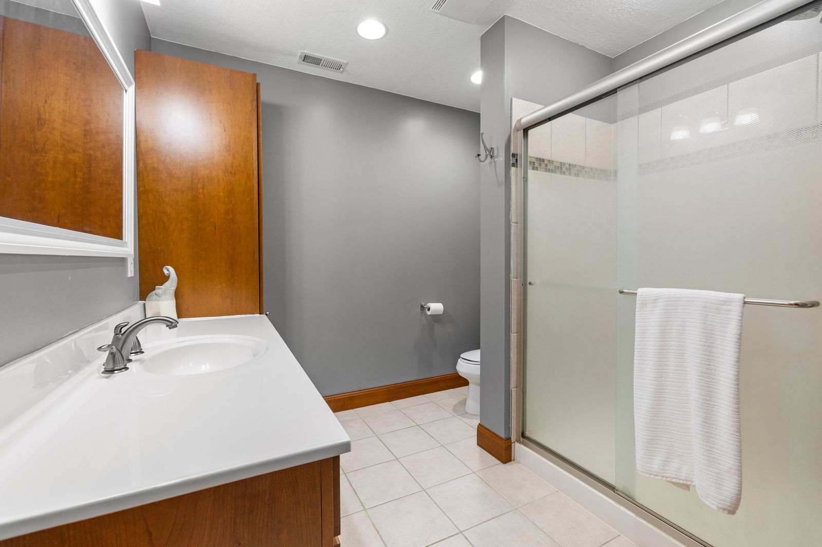 Photo of 11030 Sweetwater Path, Woodbury, MN 55129