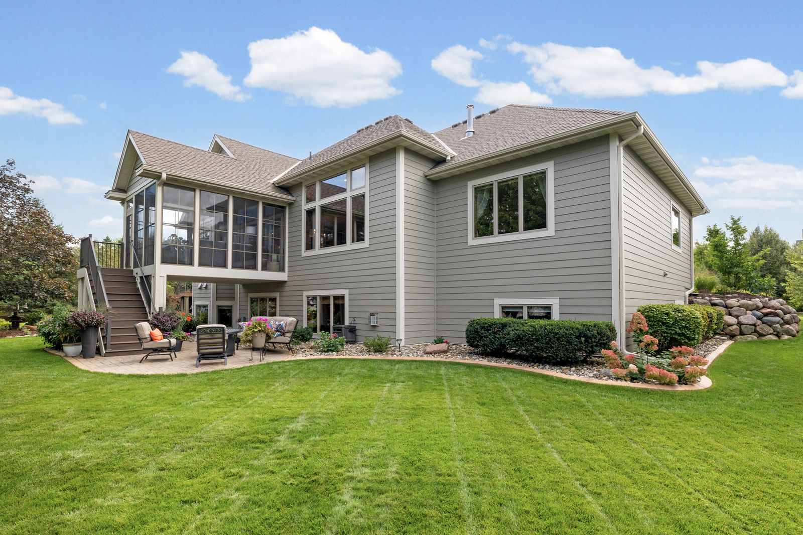 Photo of 11030 Sweetwater Path, Woodbury, MN 55129