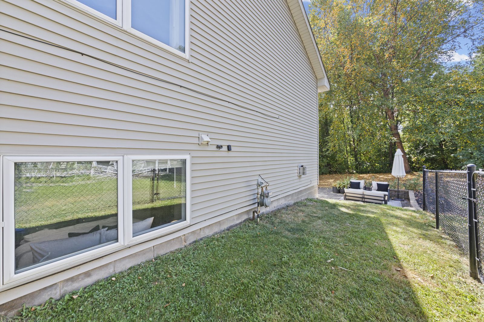 Photo of 2244 Emerald Lane, Saint Paul, MN 55119