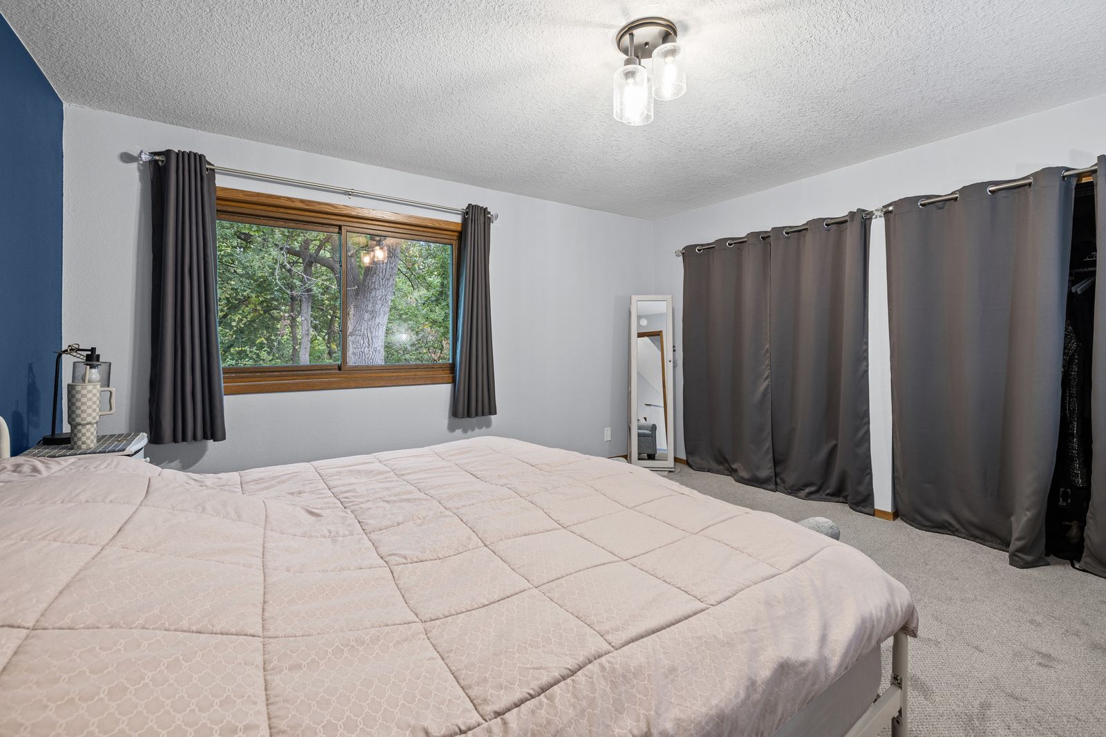 Photo of 3253 Evergreen Drive, Eagan, MN 55121