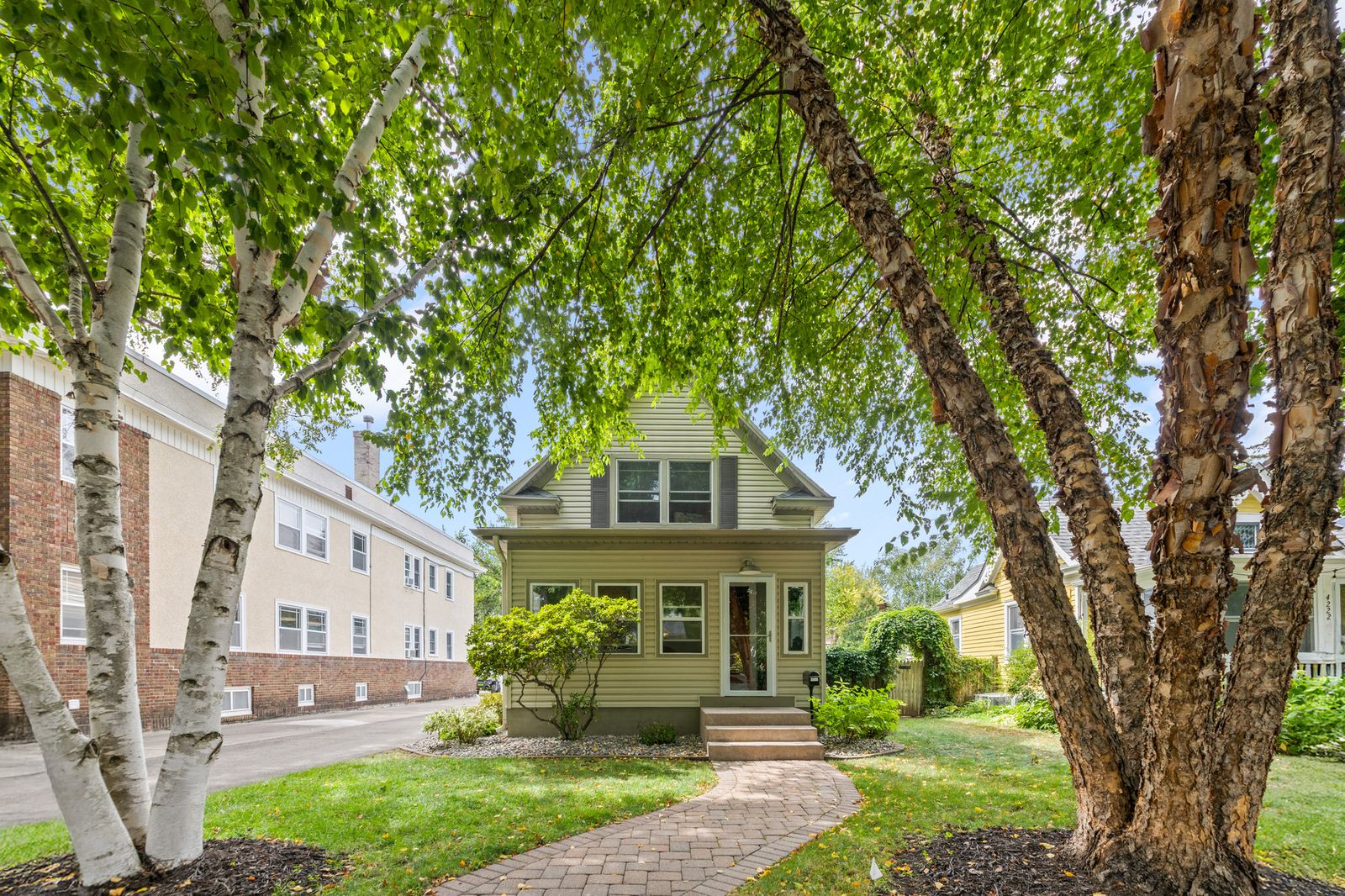 Photo of 4226 Pillsbury Avenue S, Minneapolis, MN 55409