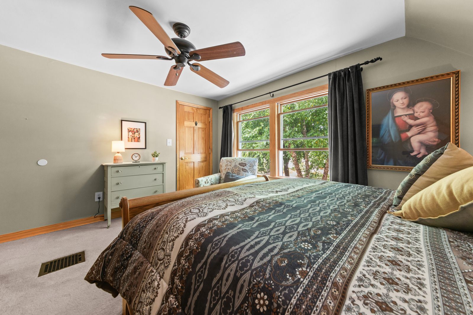 Photo of 4226 Pillsbury Avenue S, Minneapolis, MN 55409