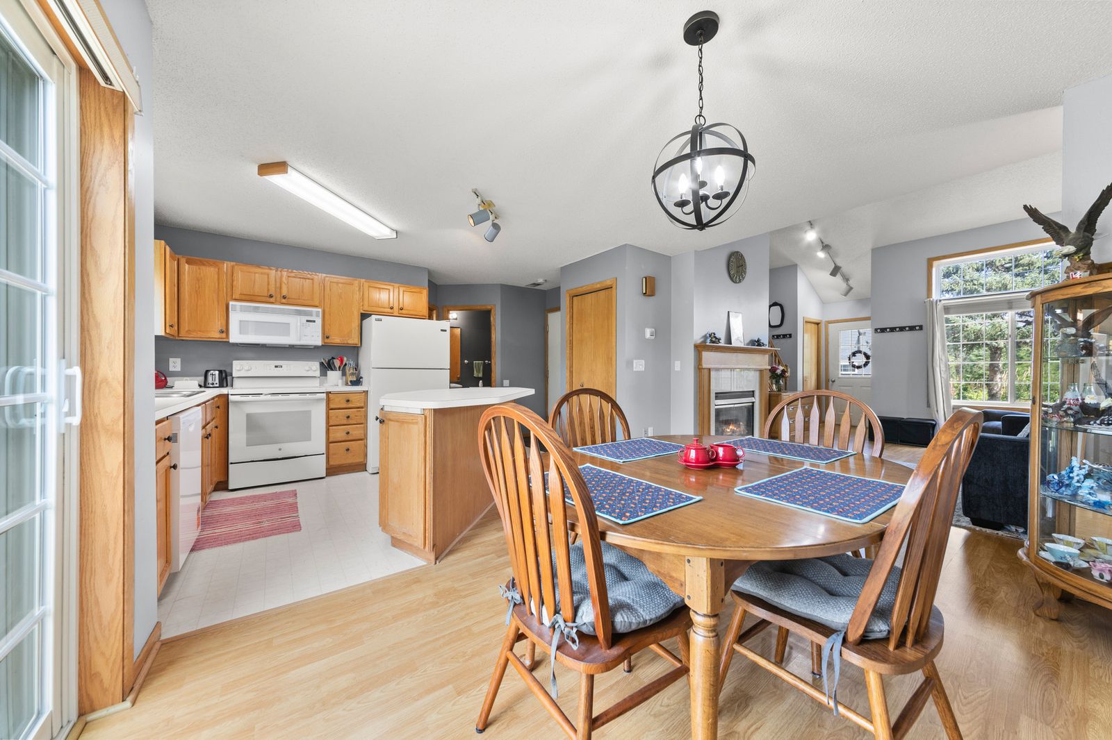 Photo of 446 Mission Hills Way East, Chanhassen, MN 55317