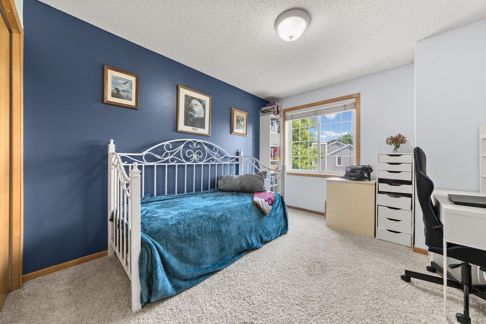 Photo of 446 Mission Hills Way East, Chanhassen, MN 55317
