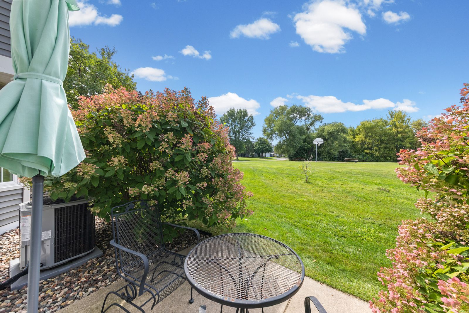 Photo of 446 Mission Hills Way East, Chanhassen, MN 55317