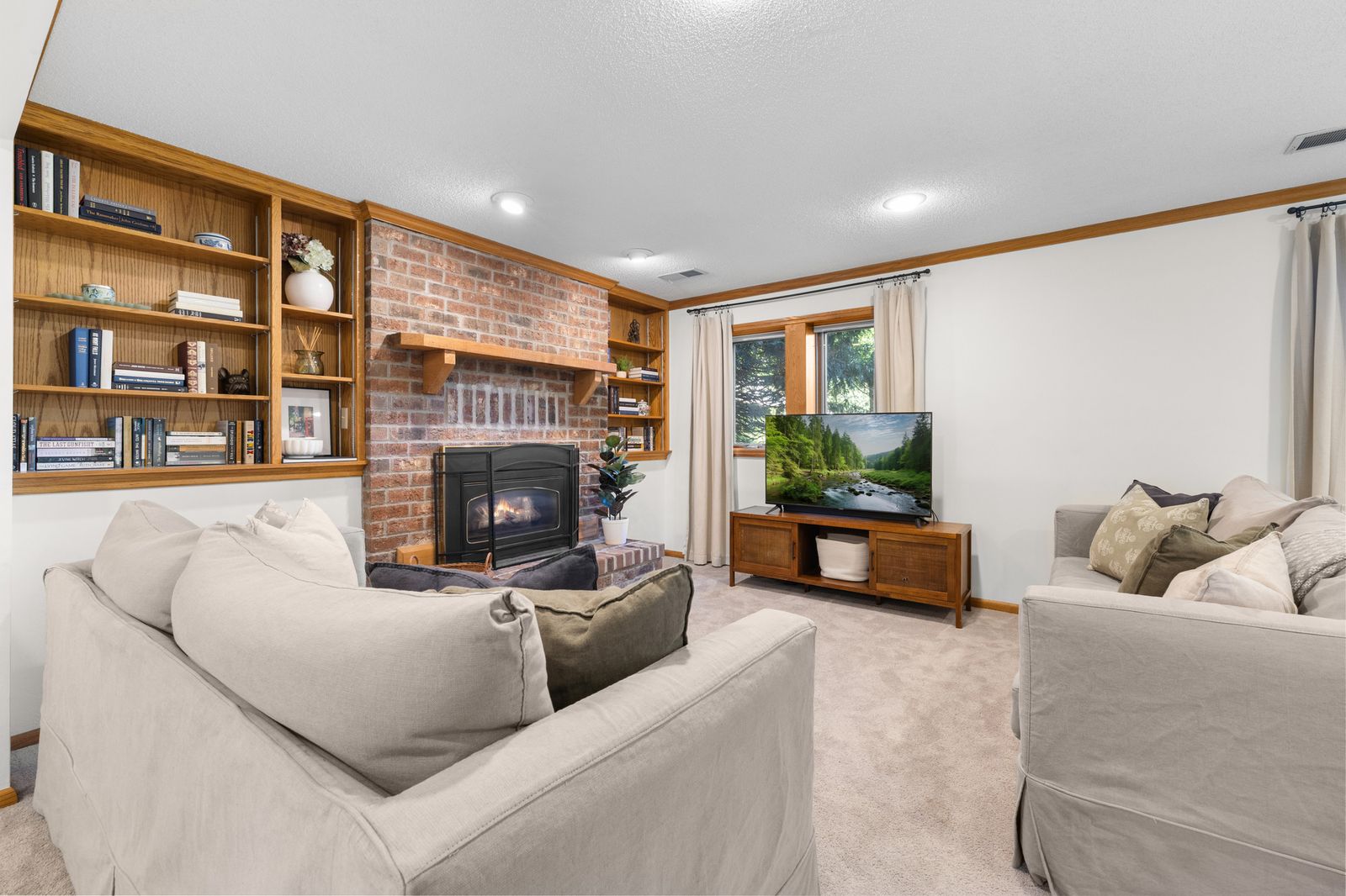 Photo of 4980 Oakview Lane North, Plymouth, MN 55442