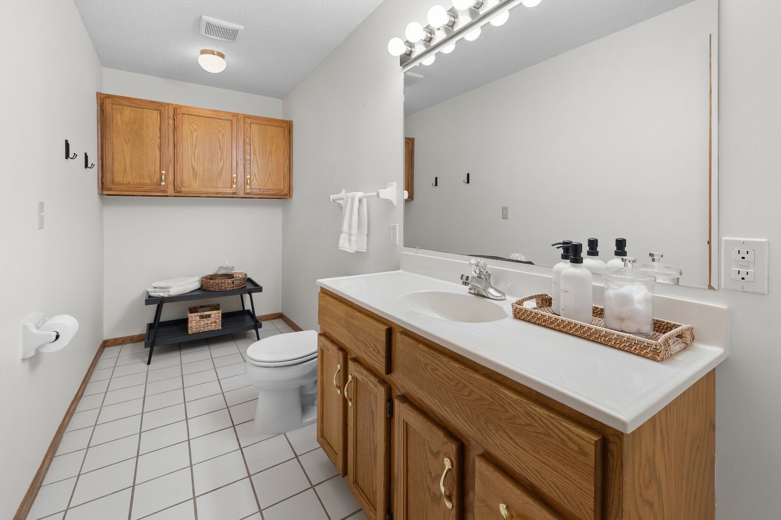 Photo of 4980 Oakview Lane North, Plymouth, MN 55442