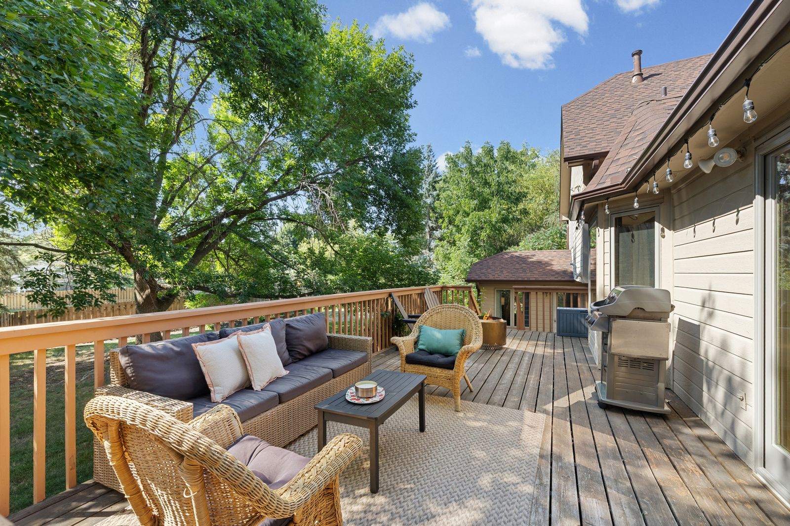 Photo of 4980 Oakview Lane North, Plymouth, MN 55442