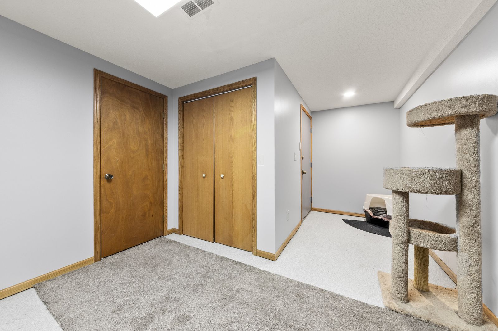Photo of 500 Bohlken Drive, Hastings, MN 55033