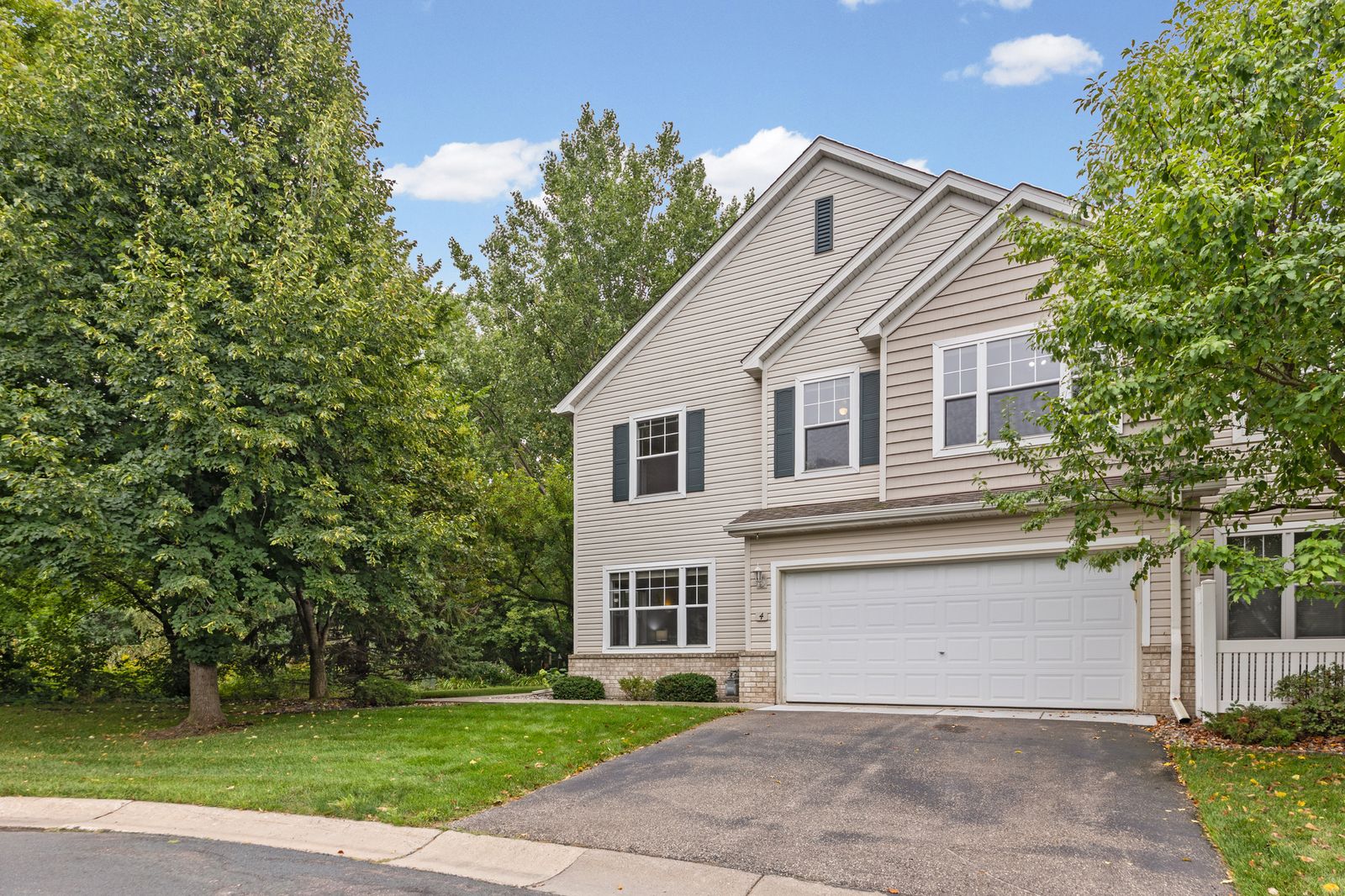 Photo of 5020 Holly Lane North 1105, Plymouth, MN 55446