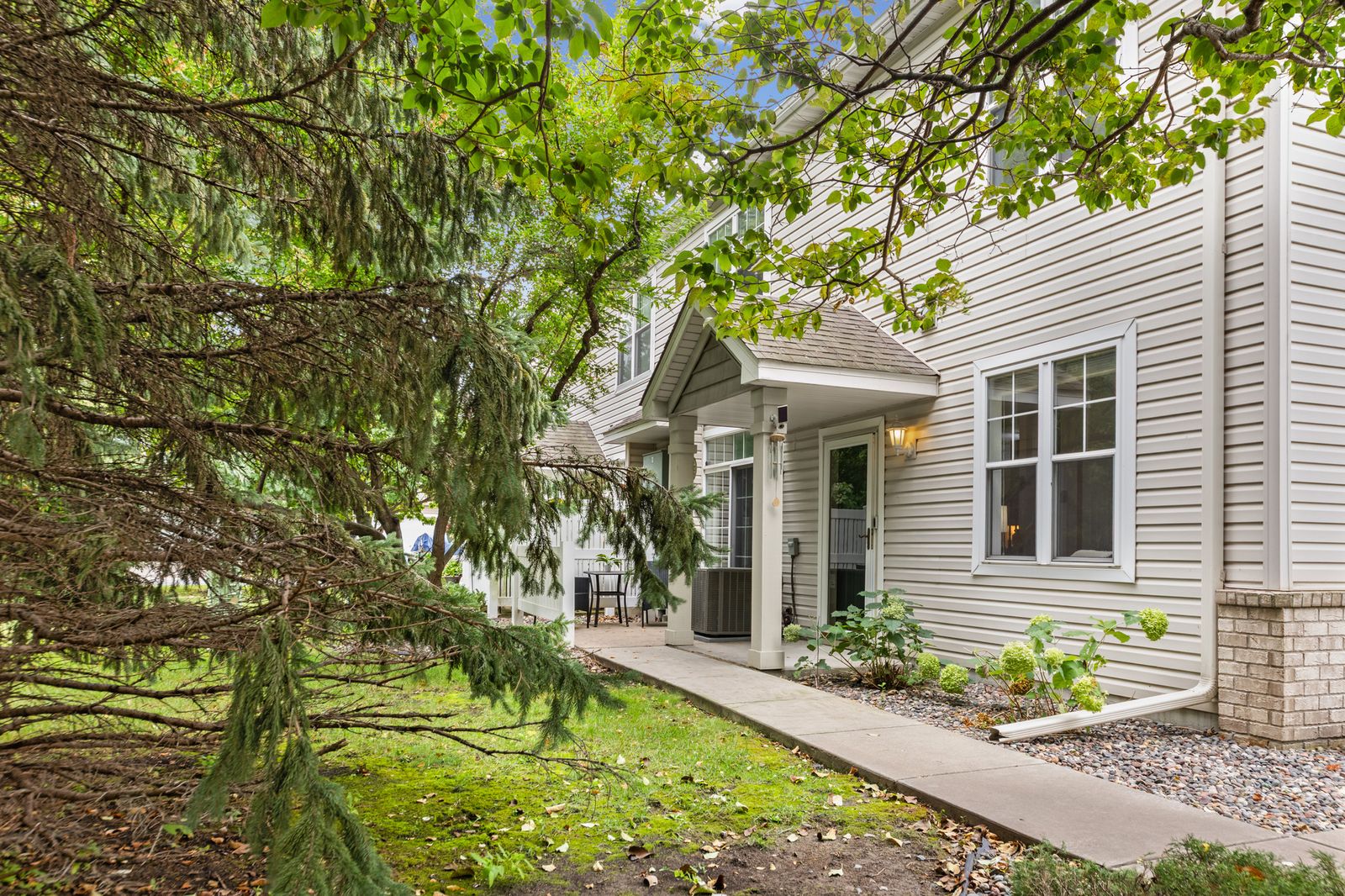Photo of 5020 Holly Lane North 1105, Plymouth, MN 55446