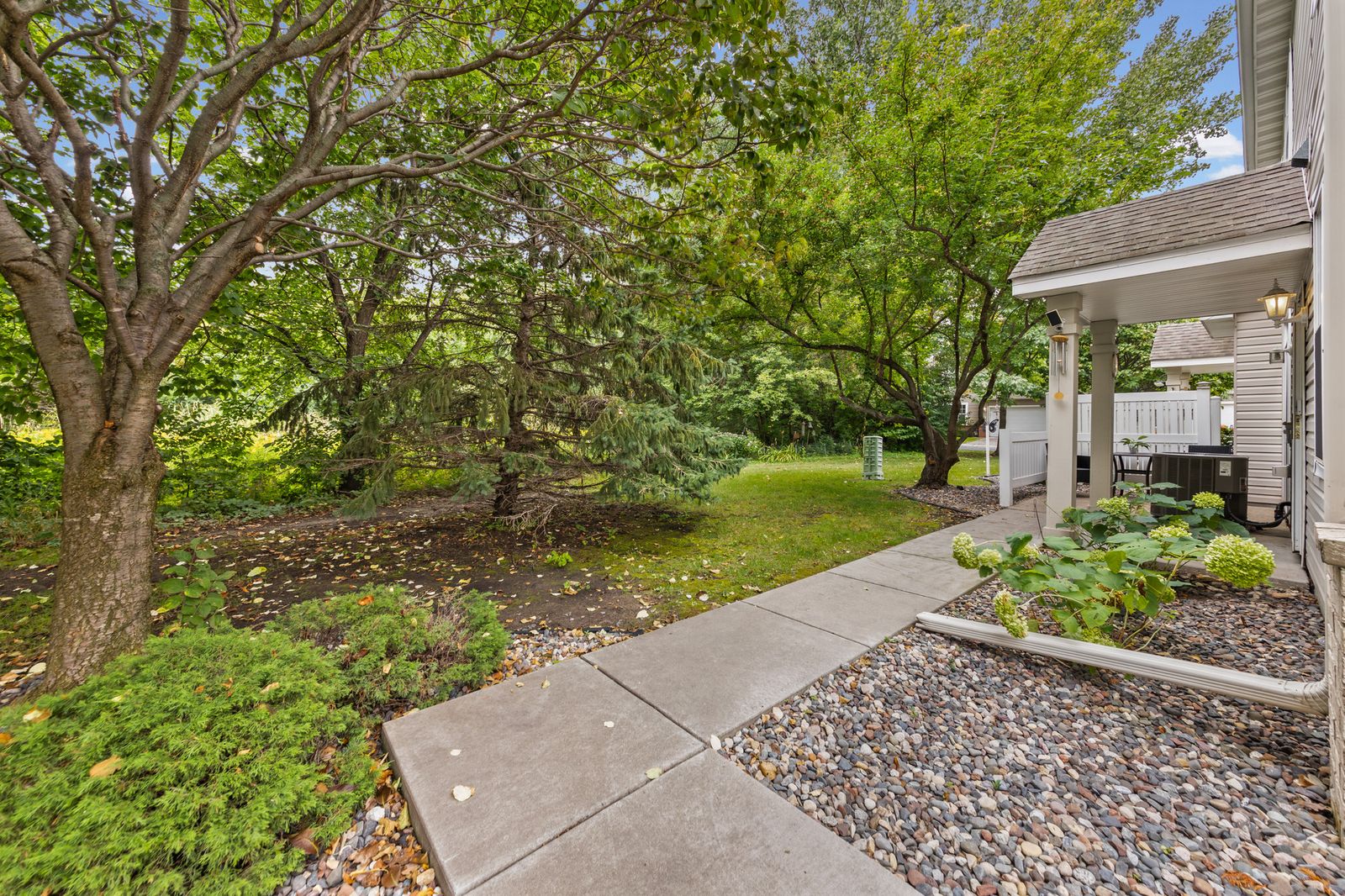 Photo of 5020 Holly Lane North 1105, Plymouth, MN 55446