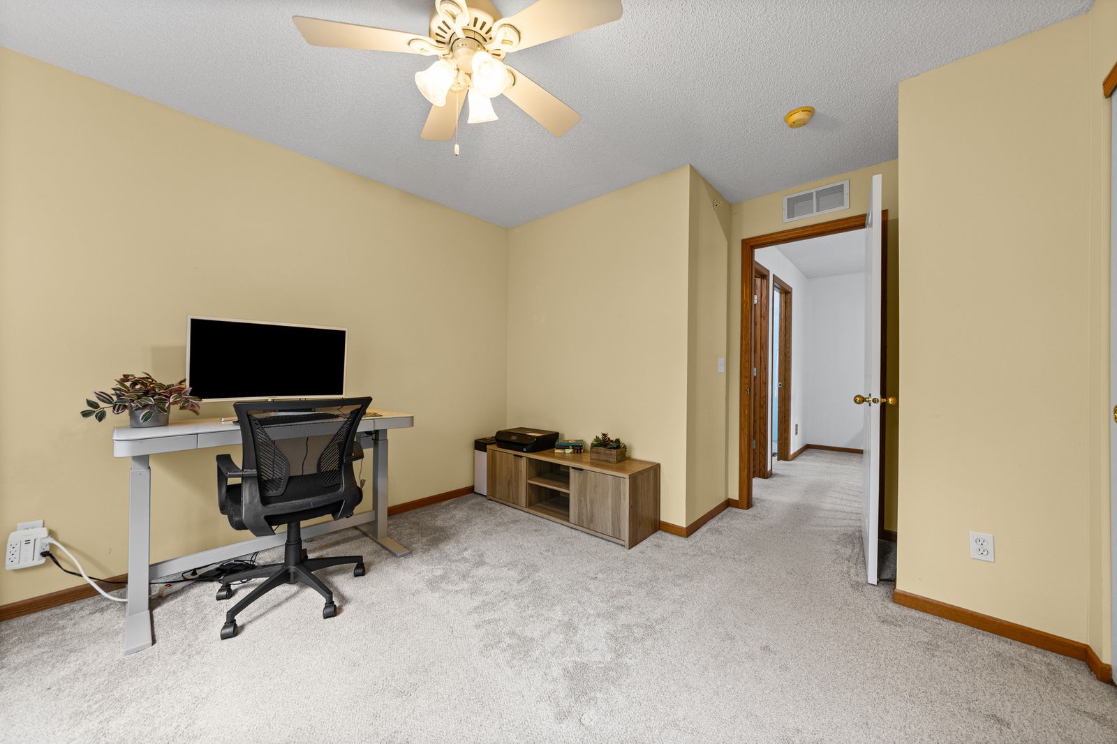 Photo of 5020 Holly Lane North 1105, Plymouth, MN 55446