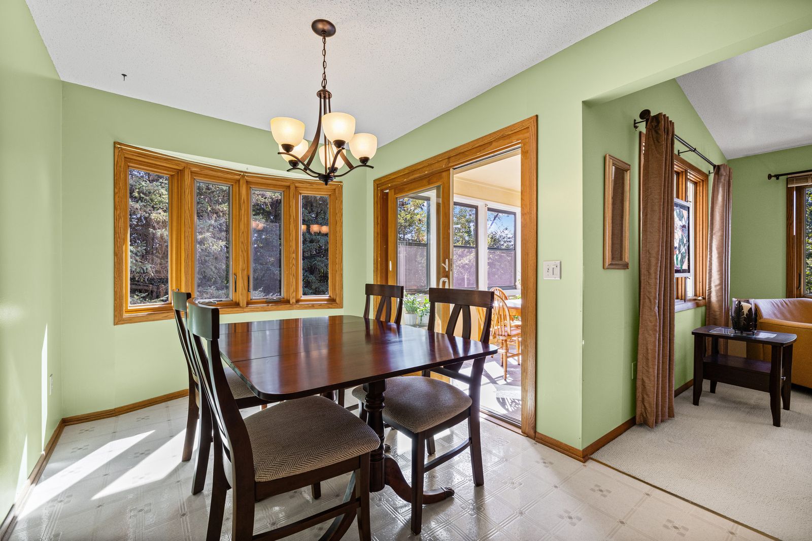 Photo of 5642 Chatsworth Street North, Shoreview, MN 55126
