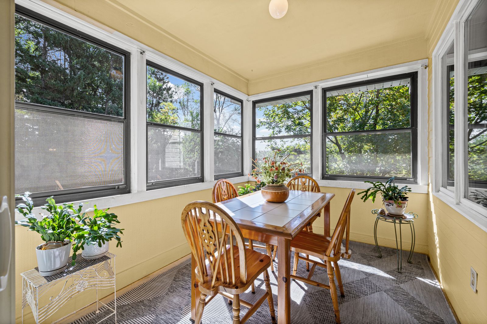 Photo of 5642 Chatsworth Street North, Shoreview, MN 55126