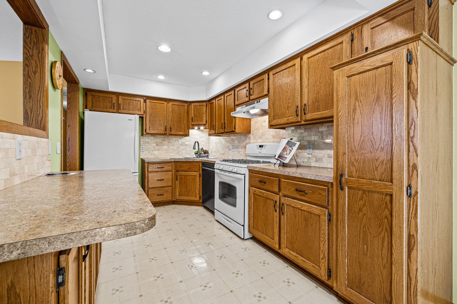 Photo of 5642 Chatsworth Street North, Shoreview, MN 55126
