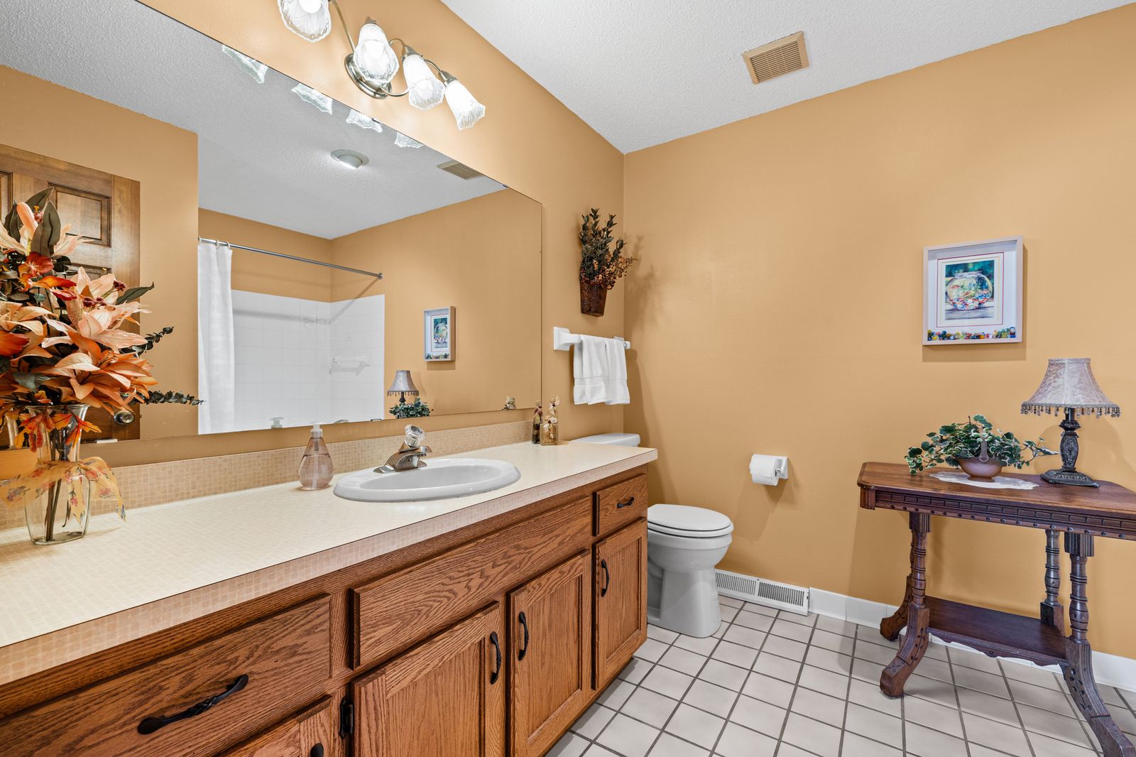 Photo of 5642 Chatsworth Street North, Shoreview, MN 55126