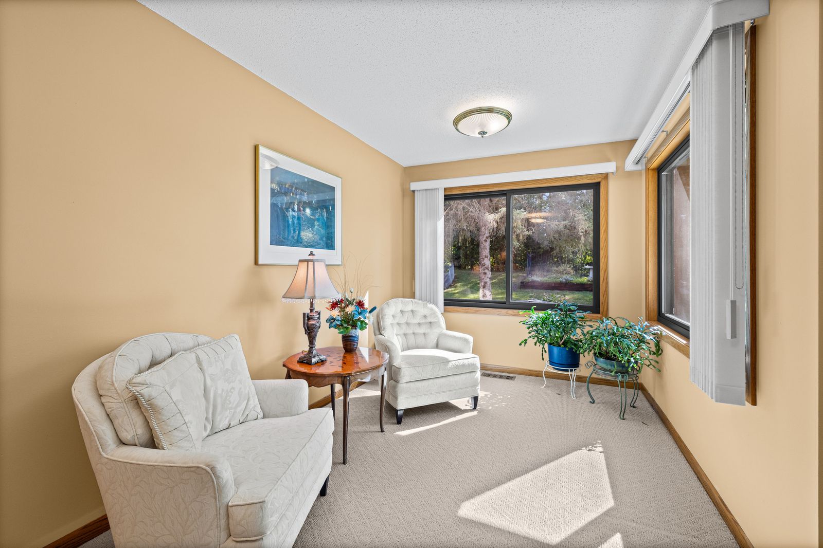 Photo of 5642 Chatsworth Street North, Shoreview, MN 55126