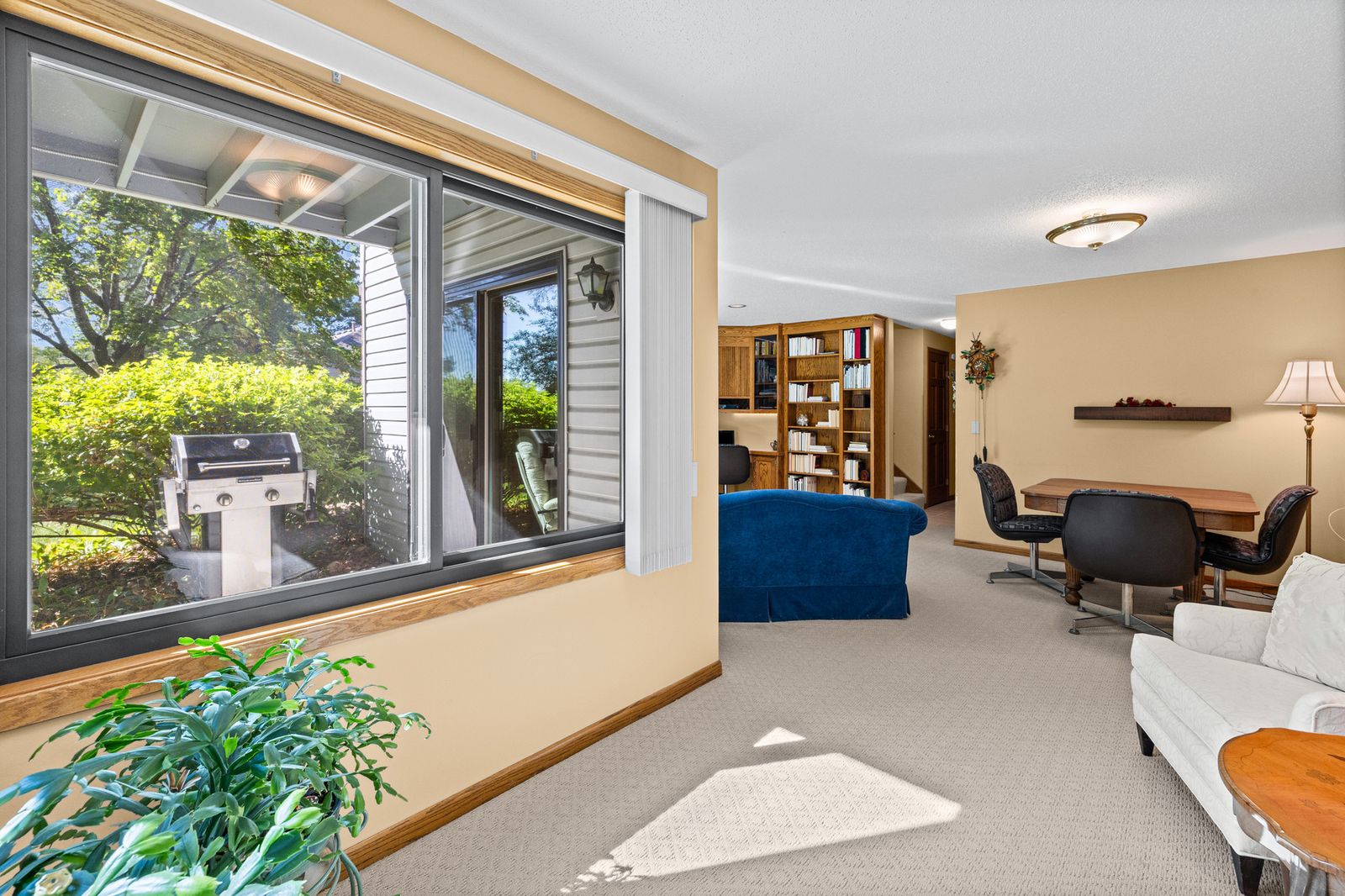 Photo of 5642 Chatsworth Street North, Shoreview, MN 55126