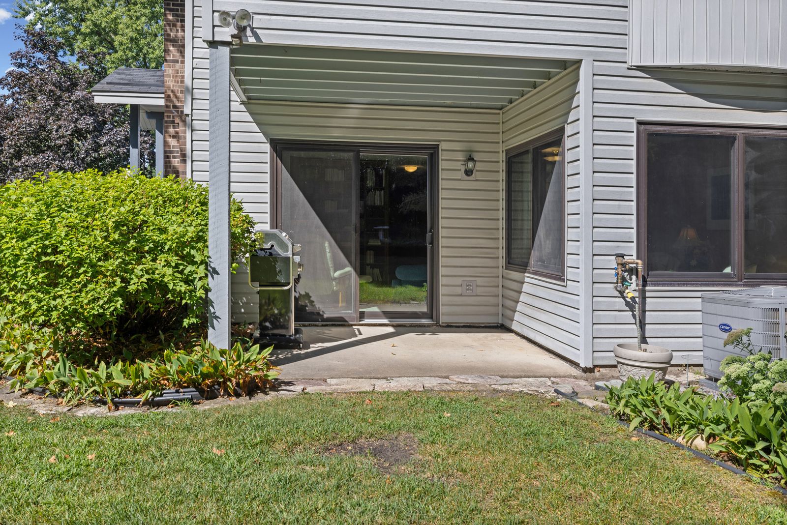 Photo of 5642 Chatsworth Street North, Shoreview, MN 55126