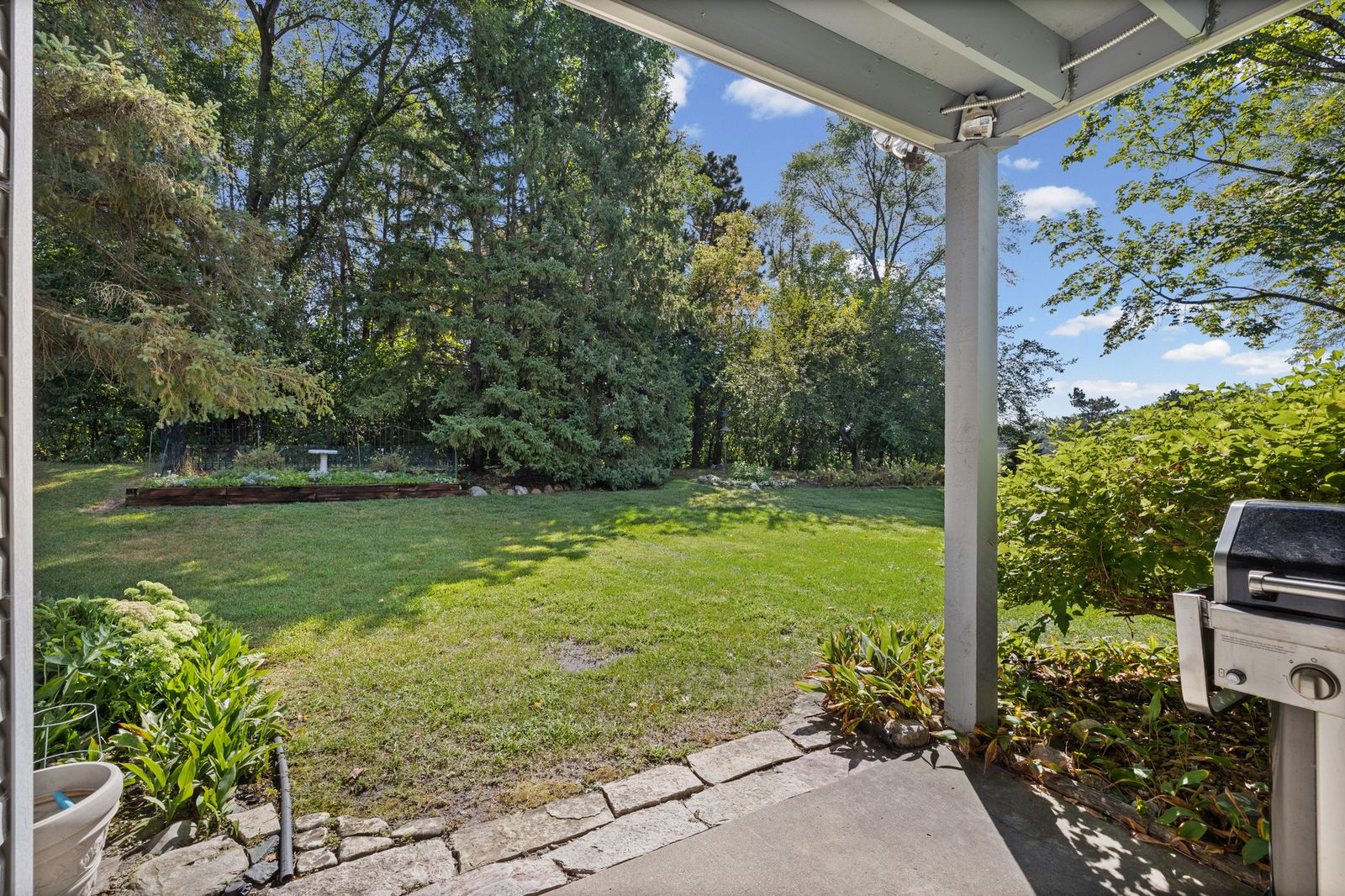 Photo of 5642 Chatsworth Street North, Shoreview, MN 55126