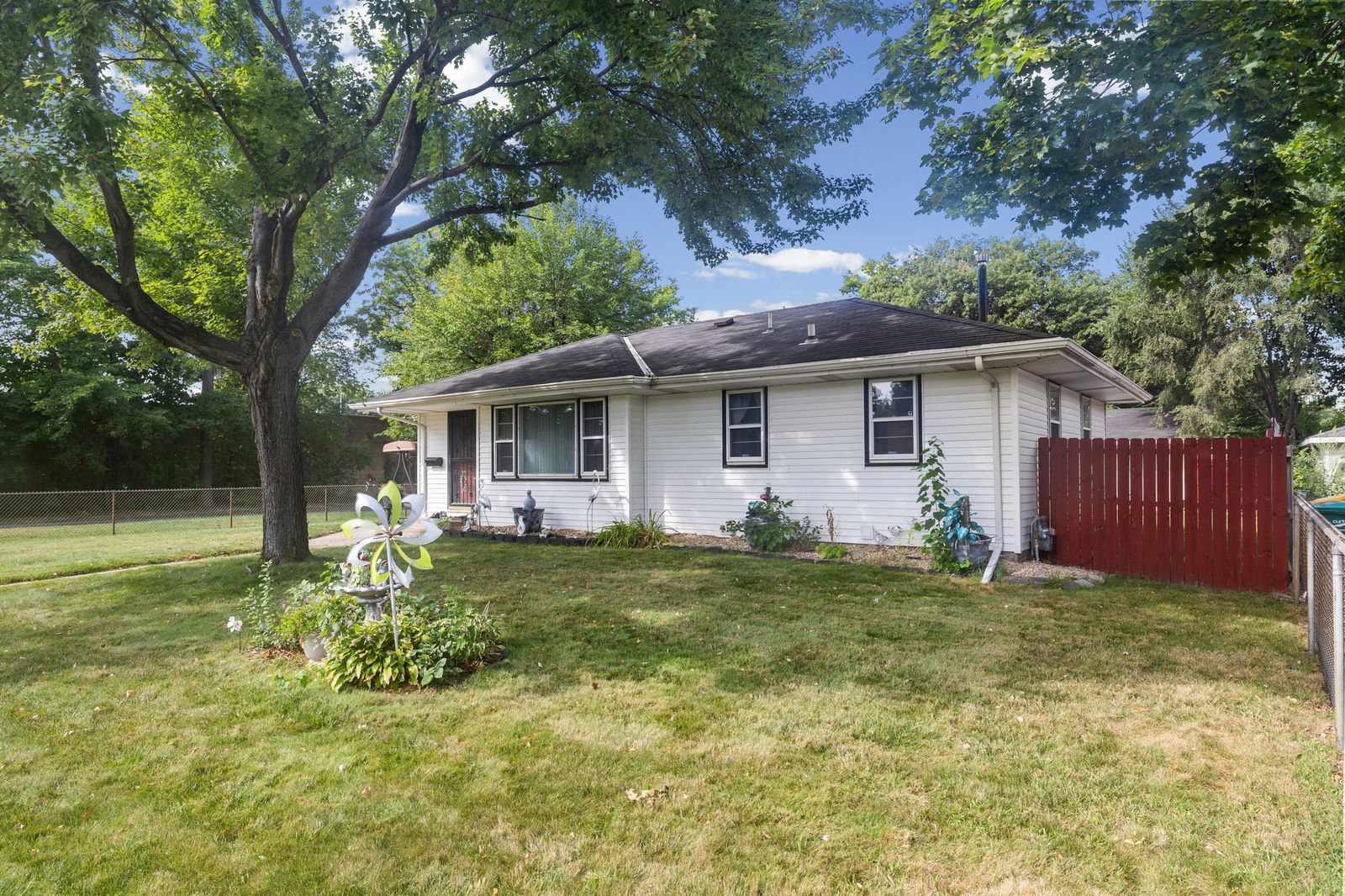 Photo of 6701 Regent Avenue North, Brooklyn Center, MN 55429