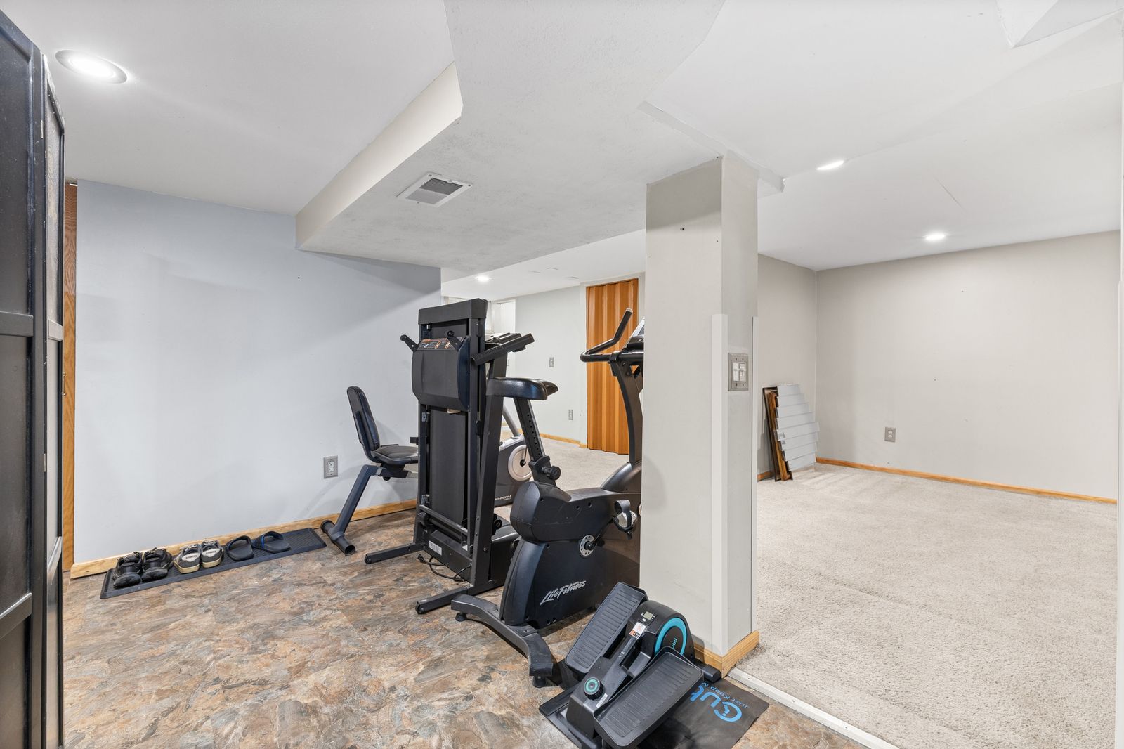 Photo of 6701 Regent Avenue North, Brooklyn Center, MN 55429